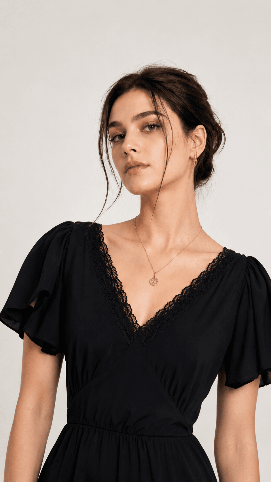 Premium Fashion Try-on Sales Video From Photo